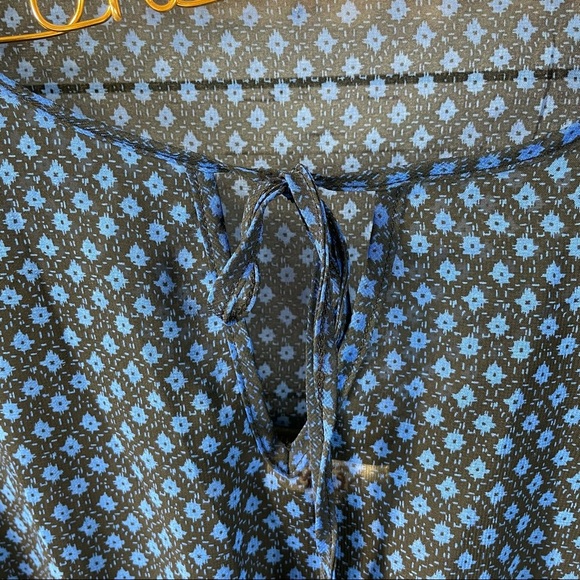 Mudd Long Sleeve Floral Blue and Black Dress. - Picture 4 of 12